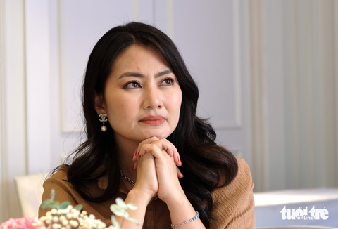 Ngọc Lan bị bình luận làm nhục, mẹ cô cũng bị tấn công - Ảnh 1. Ngọc Lan bị bình luận làm nhục, mẹ cô cũng bị tấn công - Ảnh 1.
