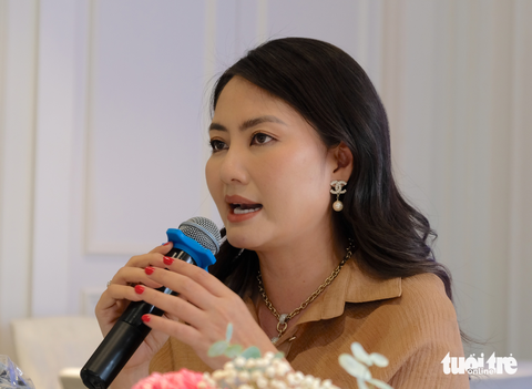 Ngọc Lan bị bình luận làm nhục, mẹ cô cũng bị tấn công - Ảnh 3. Ngọc Lan bị bình luận làm nhục, mẹ cô cũng bị tấn công - Ảnh 3.
