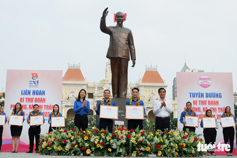 TP.HCM tuyên dương 52 bí thư Đoàn tiêu biểu - Ảnh 3. TP.HCM tuyên dương 52 bí thư Đoàn tiêu biểu - Ảnh 3.