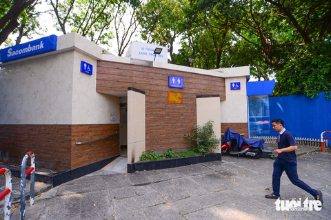 Tin tức sáng 21-4: Chống nạn cò mồi, phe vé dịp lễ; Ca COVID-19 nhập viện ở TP.HCM tăng - Ảnh 3. Tin tức sáng 21-4: Chống nạn cò mồi, phe vé dịp lễ; Ca COVID-19 nhập viện ở TP.HCM tăng - Ảnh 3.