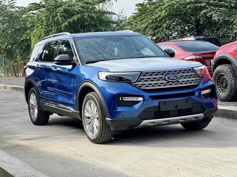 Chủ Ford Explorer: Tôi sẽ không bao giờ đi SUV cao cấp thế này nữa - Ảnh 2. Chủ Ford Explorer: Tôi sẽ không bao giờ đi SUV cao cấp thế này nữa - Ảnh 2.