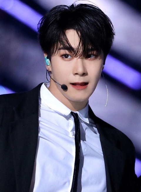 Moonbin: ‘Thật buồn và đáng tiếc khi phải tự kết thúc đời mình - Ảnh 1. Moonbin: ‘Thật buồn và đáng tiếc khi phải tự kết thúc đời mình - Ảnh 1.