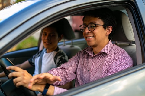 ‘Nhân viên văn phòng lương 7-10 triệu đồng/tháng chưa nên học lái xe - Ảnh 1. ‘Nhân viên văn phòng lương 7-10 triệu đồng/tháng chưa nên học lái xe - Ảnh 1.
