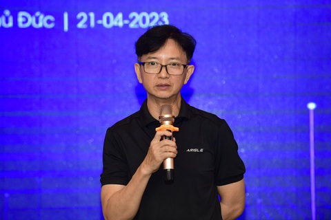 Trực tuyến đêm gala Golf for Start-Up 2023: Cơ hội chia sẻ ý tưởng - Ảnh 5. Ông Phạm Mạnh Khôi, giám đốc khối quản trị nguồn nhân lực của FE Credit chia sẻ quan điểm về khởi nghiệp - Ảnh: Quang Định