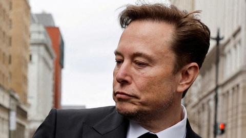 Elon Musk lại muốn giảm giá xe Tesla, nhà đầu tư 'mất ăn mất ngủ' - Tuổi  Trẻ Online