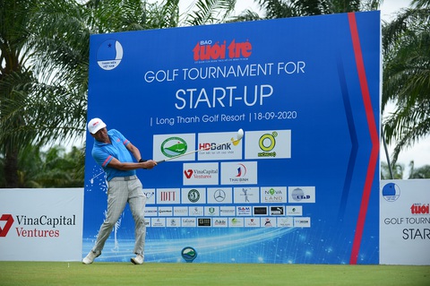 Ngày so tài của các golfer - Ảnh 3. Golfer thực hiện thành công cú đánh hole in one sẽ nhận được giải thưởng trị giá hơn 3 tỉ đồng ở giải năm nay - Ảnh: QUANG ĐỊNH