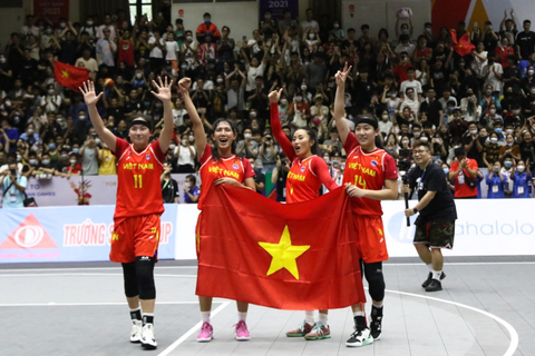 Đôi tuyển thủ song sinh trở lại giúp bóng rổ Việt Nam tại SEA Games 32 - Ảnh 3. Đôi tuyển thủ song sinh trở lại giúp bóng rổ Việt Nam tại SEA Games 32 - Ảnh 3.