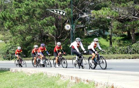 Đội tuyển xe đạp nữ Việt Nam tập huấn tại TP Đà Lạt chuẩn bị SEA Games 32 - Ảnh: T.P. Đội tuyển xe đạp nữ Việt Nam tập huấn tại TP Đà Lạt chuẩn bị SEA Games 32 - Ảnh: T.P.