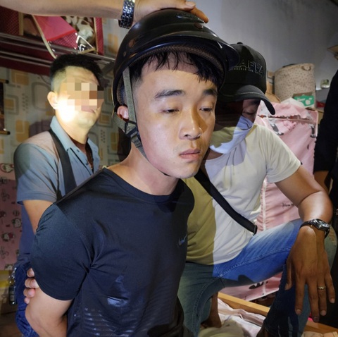 Bắt nghi phạm cướp ngân hàng ở Đà Nẵng - Ảnh 2. Bắt nghi phạm cướp ngân hàng ở Đà Nẵng - Ảnh 2.