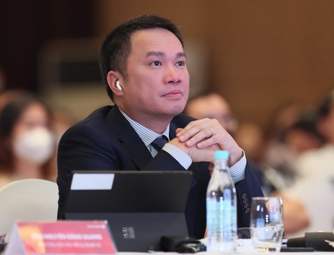 Chủ tịch Techcombank Hồ Hùng Anh: Đầu tư ngắn hạn không phải sở trường của tôi - Ảnh 1. Chủ tịch Techcombank Hồ Hùng Anh: Đầu tư ngắn hạn không phải sở trường của tôi - Ảnh 1.