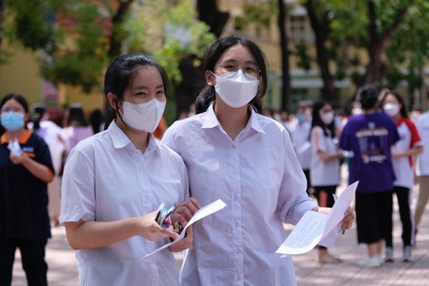 Hà Nội công bố chỉ tiêu tuyển sinh vào lớp 10 - Ảnh 1. Hà Nội công bố chỉ tiêu tuyển sinh vào lớp 10 - Ảnh 1.