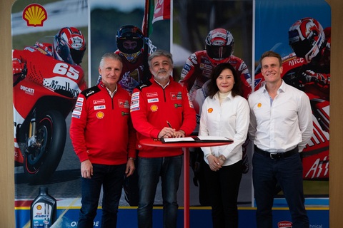 Shell tiếp tục đồng hành cùng Ducati trên ‘chặng đua’ mới - Ảnh 1. Shell tiếp tục đồng hành cùng Ducati trên ‘chặng đua’ mới - Ảnh 1.