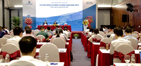 Đạt Phương, doanh thu 2023 dự kiến đạt gần 3.500 tỷ đồng - Ảnh 1. Toàn cảnh Đại hội đồng cổ đông thường niên 2023 của tập đoàn Đạt Phương