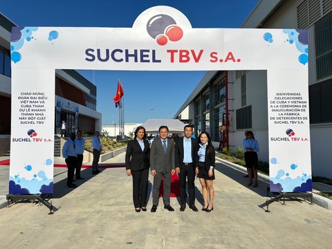 Đoàn đại biểu tham dự Lễ khánh thành nhà máy bột giặt Suchel - Ảnh: Doãn Tuấn Đoàn đại biểu tham dự lễ khánh thành Nhà máy Bột giặt Suchel - Ảnh: DOÃN TUẤN