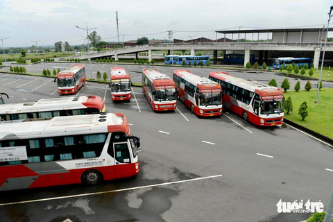 TP.HCM: Dân không lo thiếu vé xe khách dịp lễ 30-4 - Ảnh 1. TP.HCM: Dân không lo thiếu vé xe khách dịp lễ 30-4 - Ảnh 1.
