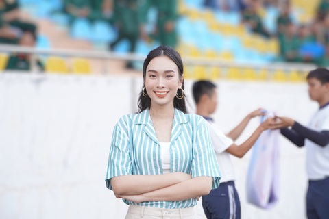 Hoa hậu Ban Mai duyên dáng làm MC sự kiện thể thao - Ảnh 4. Hoa hậu Ban Mai duyên dáng làm MC sự kiện thể thao - Ảnh 4.