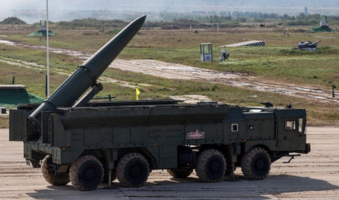 Nga hoàn tất huấn luyện sử dụng tên lửa Iskander cho Belarus - Ảnh 1. Nga hoàn tất huấn luyện sử dụng tên lửa Iskander cho Belarus - Ảnh 1.
