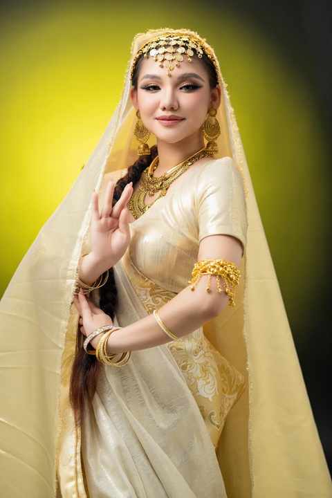 Ngẫu hứng hát Tây du ký, Myra Trần được khen hay như thu âm - Ảnh 4. Ngẫu hứng hát Tây du ký, Myra Trần được khen hay như thu âm - Ảnh 4.