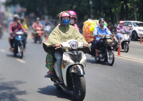 Thời tiết hôm nay 10-1: Không khí lạnh tràn về Bắc Bộ, Nam Bộ nắng- Ảnh 1. Nam Bộ hôm nay thời tiết nắng nóng, tia cực tím gây hại rất cao - Ảnh: NGỌC KHẢI