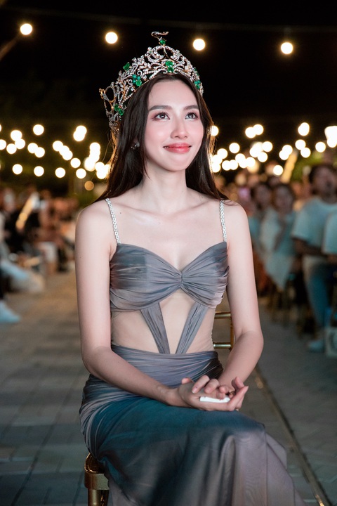 Thùy Tiên lên báo Hàn, nhưng fan nổi đóa vì nhiều thông tin sai lệch - Ảnh 1. Thùy Tiên lên báo Hàn, nhưng fan nổi đóa vì nhiều thông tin sai lệch - Ảnh 1.