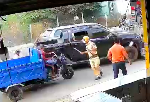 Vụ thiếu tá CSGT và 2 người dân chết khi ngăn vận chuyển ma túy: Khởi tố vụ án giết người - Ảnh 1. Vụ thiếu tá CSGT và 2 người dân chết khi ngăn vận chuyển ma túy: Khởi tố vụ án giết người - Ảnh 1.