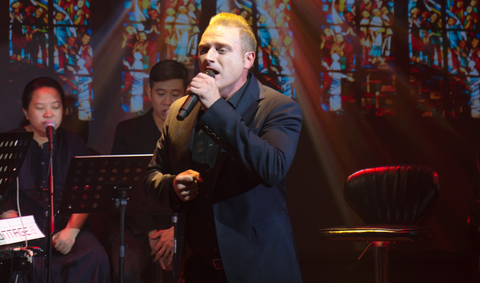 Ánh Tuyết tái xuất song ca cùng Kyo York sau 10 năm vắng bóng - Ảnh 1. Ánh Tuyết tái xuất song ca cùng Kyo York sau 10 năm vắng bóng - Ảnh 1.