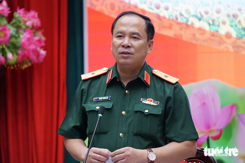 Đại sứ Nga thi viết bảo vệ nền tảng tư tưởng của Đảng - Ảnh 1. Đại sứ Nga thi viết bảo vệ nền tảng tư tưởng của Đảng - Ảnh 1.