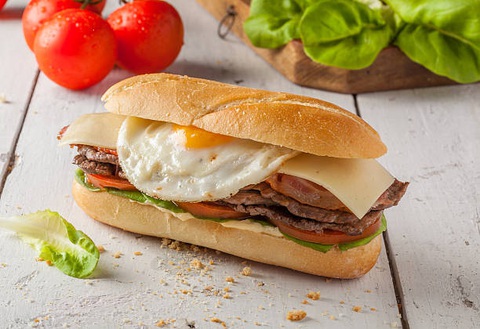 Top 24 món bánh mì kẹp ngon nhất thế giới gọi tên bánh mì Việt Nam - Ảnh 9. Top 24 món bánh mì kẹp ngon nhất thế giới gọi tên bánh mì Việt Nam - Ảnh 9.