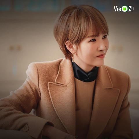 Nữ hoàng phim hài Kim Sun Ah bỗng hóa chị đại trong Nữ hoàng mặt nạ - Ảnh 5. Nữ hoàng phim hài Kim Sun Ah bỗng hóa chị đại trong Nữ hoàng mặt nạ - Ảnh 5.