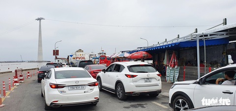 Hải Phòng hạn chế ô tô ra đảo Cát Bà lễ 30-4 và cuối tuần - Ảnh 1. Hải Phòng hạn chế ô tô ra đảo Cát Bà lễ 30-4 và cuối tuần - Ảnh 1.
