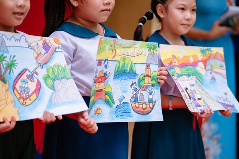 VUS Vĩnh Long đồng hành cùng hội thi vẽ tranh ‘Chủ quyền Biển đảo, Biên giới’ - Ảnh 2. VUS Vĩnh Long đồng hành cùng hội thi vẽ tranh ‘Chủ quyền Biển đảo, Biên giới’ - Ảnh 2.