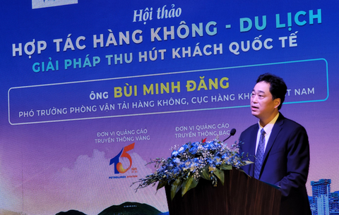 Giá vé máy bay cao khiến du lịch Việt khó cạnh tranh? - Ảnh 1. Giá vé máy bay cao khiến du lịch Việt khó cạnh tranh? - Ảnh 1.