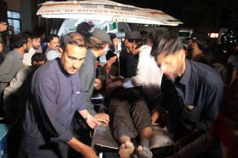 12 người chết sau vụ nổ tại trụ sở Cục Chống khủng bố ở Pakistan - Ảnh 1. 12 người chết sau vụ nổ tại trụ sở Cục Chống khủng bố ở Pakistan - Ảnh 1.