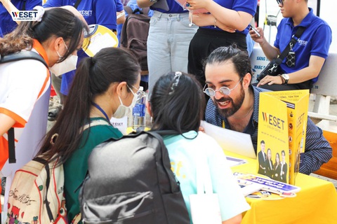 WESET English Center góp mặt trong các hoạt động tiếng Anh tại English Camp 2023 - Ảnh 1. WESET English Center góp mặt trong các hoạt động tiếng Anh tại English Camp 2023 - Ảnh 1.