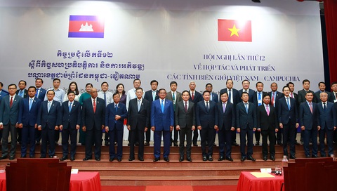 Việt Nam - Campuchia cam kết không cho lực lượng nào dùng lãnh thổ nước này đe dọa nước kia - Ảnh 2. Việt Nam - Campuchia cam kết không cho lực lượng nào dùng lãnh thổ nước này đe dọa nước kia - Ảnh 2.