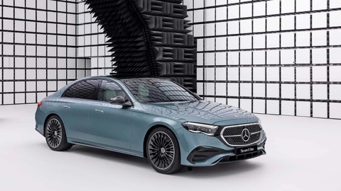 Mercedes-Benz E-Class 2024 ra mắt: Như xe điện, tràn ngập công nghệ, xem được TikTok, họp Zoom - Ảnh 2. Mercedes-Benz E-Class 2024 ra mắt: Như xe điện, tràn ngập công nghệ, xem được TikTok, họp Zoom - Ảnh 2.