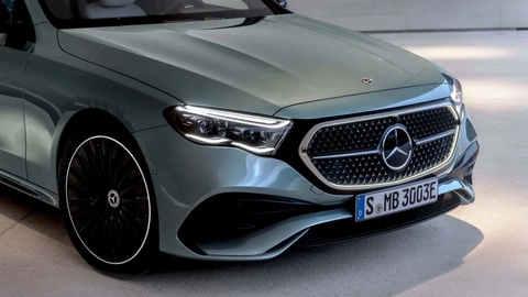 Mercedes-Benz E-Class 2024 ra mắt: Như xe điện, tràn ngập công nghệ, xem được TikTok, họp Zoom - Ảnh 5. Mercedes-Benz E-Class 2024 ra mắt: Như xe điện, tràn ngập công nghệ, xem được TikTok, họp Zoom - Ảnh 5.