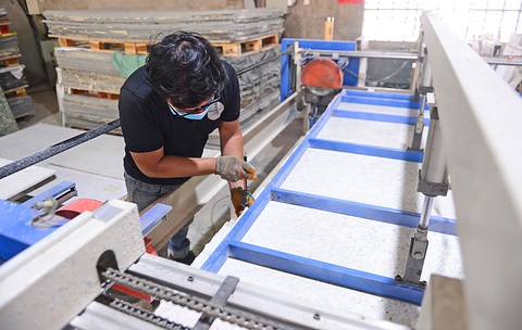 Người dân, doanh nghiệp được tiếp sức - Ảnh 1. Người dân, doanh nghiệp được tiếp sức - Ảnh 1.