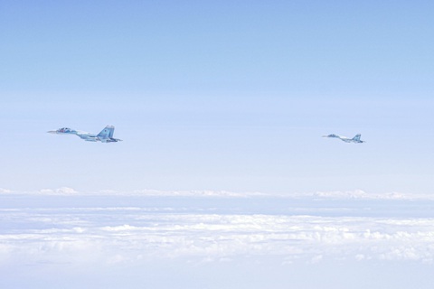 Không quân Đức và Anh chặn ba máy bay Nga trên Biển Baltic - Ảnh 3. Không quân Đức và Anh chặn ba máy bay Nga trên Biển Baltic - Ảnh 3.