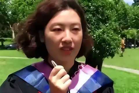 Nữ tiến sĩ 41 tuổi chọn bạn đời theo 11 tiêu chí... trên trời - Ảnh 1. Nữ tiến sĩ 41 tuổi chọn bạn đời theo 11 tiêu chí... trên trời - Ảnh 1.