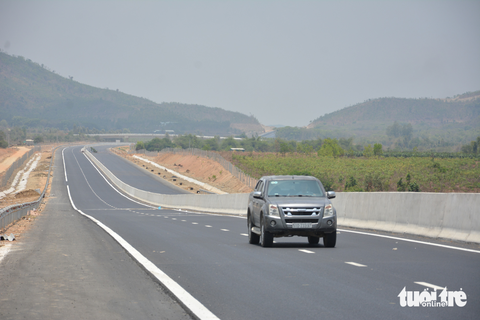 Kiến nghị giảm tốc độ cao tốc Phan Thiết - Dầu Giây khi khai thác tạm - Ảnh 1. Kiến nghị giảm tốc độ cao tốc Phan Thiết - Dầu Giây khi khai thác tạm - Ảnh 1.