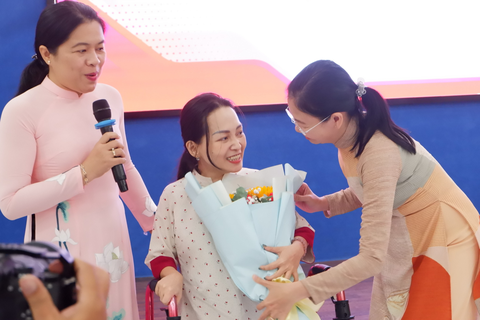 Lan tỏa tấm gương người tốt việc tốt thêm nữa - Ảnh 3. Lan tỏa tấm gương người tốt việc tốt thêm nữa - Ảnh 3.