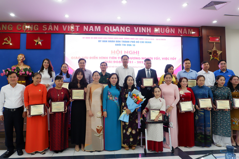 Lan tỏa tấm gương người tốt việc tốt thêm nữa - Ảnh 4. Lan tỏa tấm gương người tốt việc tốt thêm nữa - Ảnh 4.