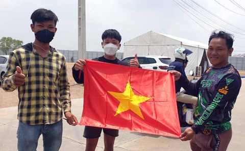 CĐV Việt Nam đau đầu tìm vé xem U22 Việt Nam thi đấu SEA Games 32 - Ảnh 1. CĐV Việt Nam đau đầu tìm vé xem U22 Việt Nam thi đấu SEA Games 32 - Ảnh 1.