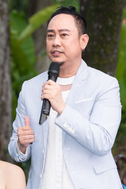 Ngân Anh, Quỳnh Thy, Ban Mai cùng dàn hậu tưng bừng khoe sắc - Ảnh 10. Ngân Anh, Quỳnh Thy, Ban Mai cùng dàn hậu tưng bừng khoe sắc - Ảnh 10.