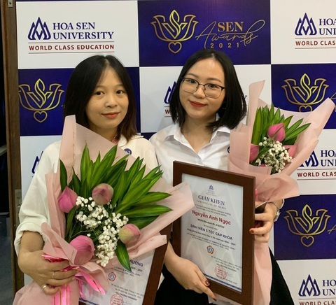 Ngành Marketing sẽ thu hút nhiều sinh viên - Ảnh 3. Bạn Nguyễn Anh Ngọc - cựu sinh viên ngành Marketing tại HSU (bên phải). Ảnh: HSU