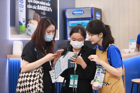Sữa tươi thanh trùng Vinamilk đồng hành cùng barista tại VNLC 2023 - Ảnh 6. Sữa tươi thanh trùng Vinamilk đồng hành cùng barista tại VNLC 2023 - Ảnh 6.