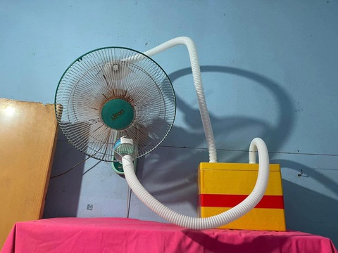 Ảnh vui 28-4: Máy điều hòa tự chế - Ảnh 1. Ảnh vui 28-4: Máy điều hòa tự chế - Ảnh 1.