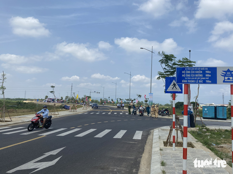 Đưa vào sử dụng đường nối từ sông Hàn tới huyện Hòa Vang - Ảnh 1. Đưa vào sử dụng đường nối từ sông Hàn tới huyện Hòa Vang - Ảnh 1.