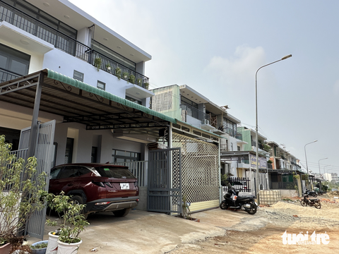 Nhiều quan chức Đắk Nông đã trả lại nhà ở xã hội - Ảnh 1. Nhiều quan chức Đắk Nông đã trả lại nhà ở xã hội - Ảnh 1.